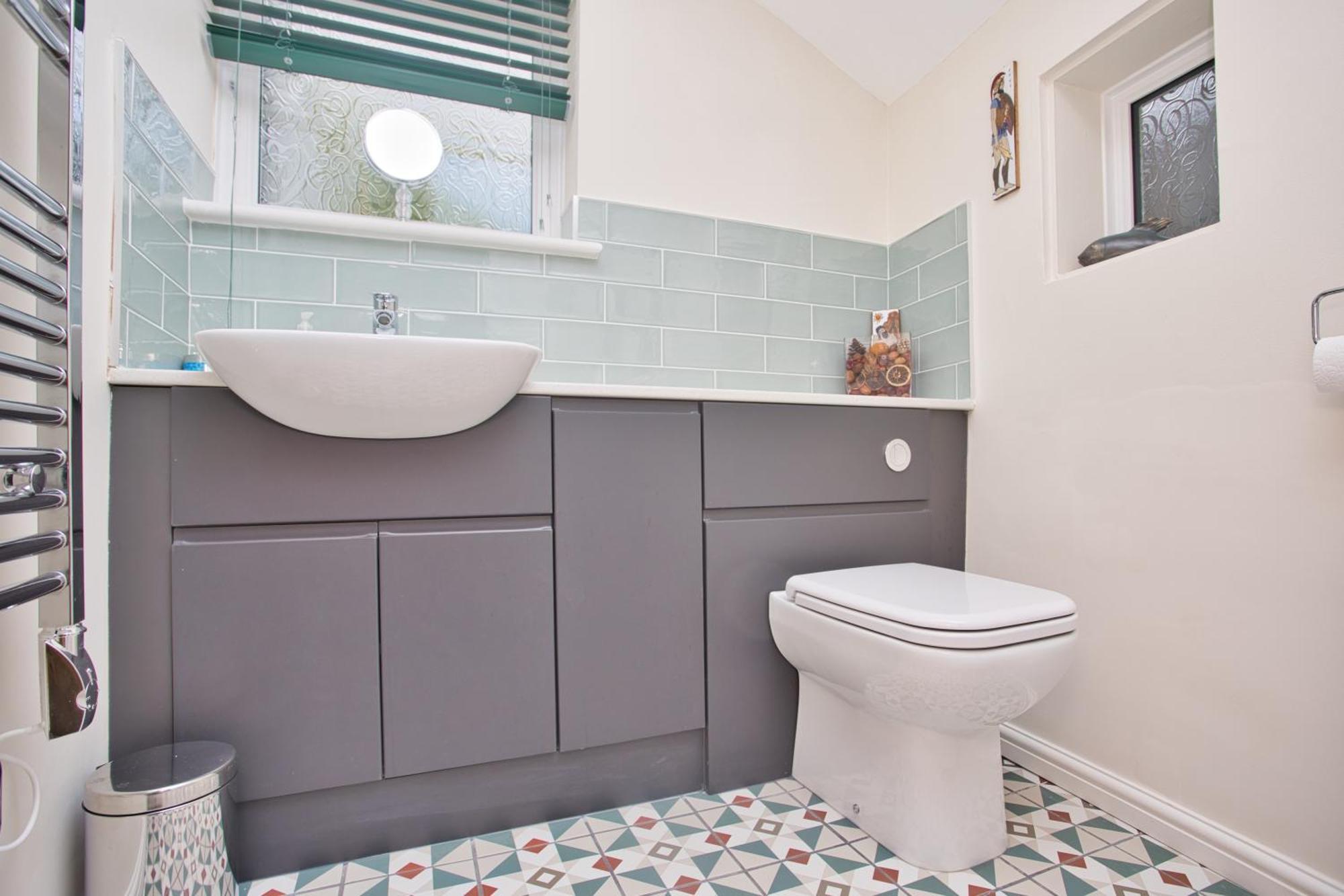 Spacious Seaside Escape In The Heart Of Deal, 4 Mins From The Beach Екстериор снимка