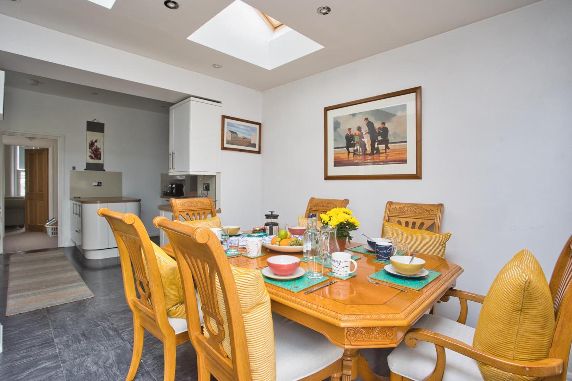 Spacious Seaside Escape In The Heart Of Deal, 4 Mins From The Beach Екстериор снимка