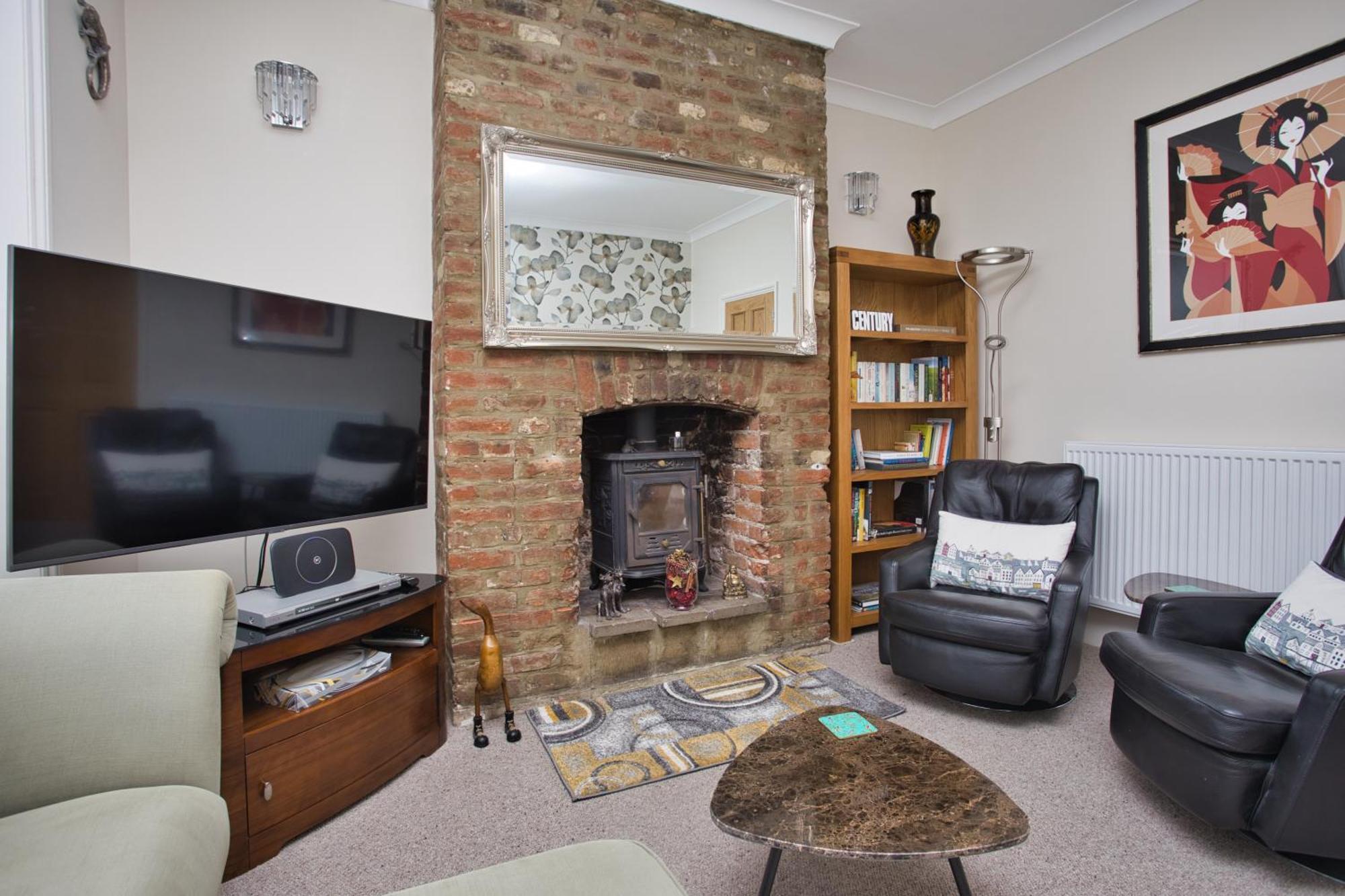 Spacious Seaside Escape In The Heart Of Deal, 4 Mins From The Beach Екстериор снимка